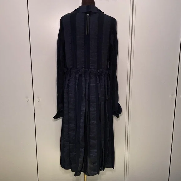 139Dec contemporary dress made to order free fit - Picture 5 of 16